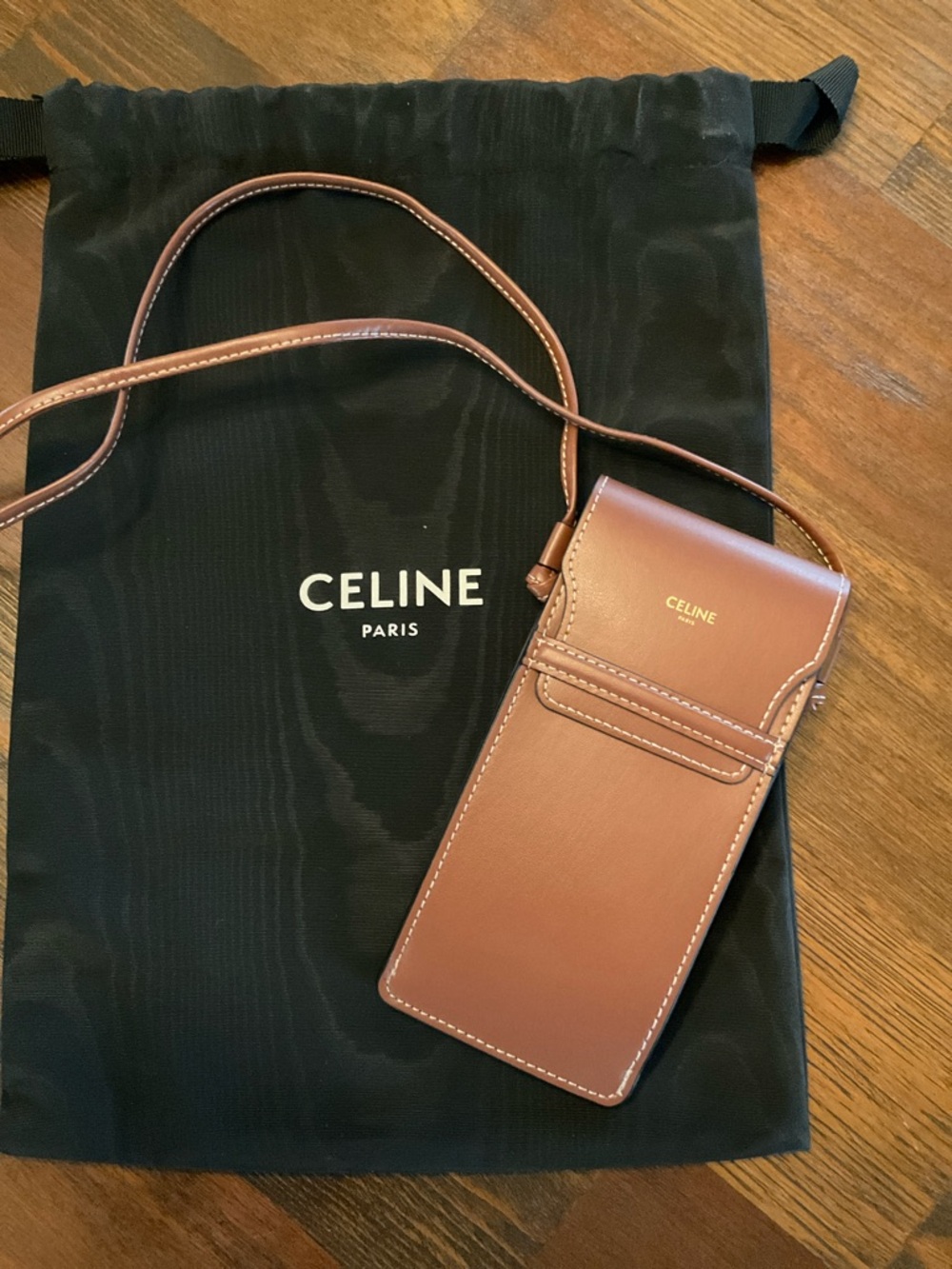 🕶️ Celine Sunglasses Pouch 🕶️ - Picture 2 of 5